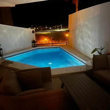 Hollywood Pool Luxury Apartment *